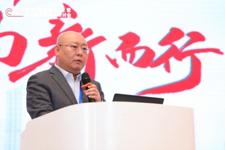 陈中辉总演讲_副本.jpg